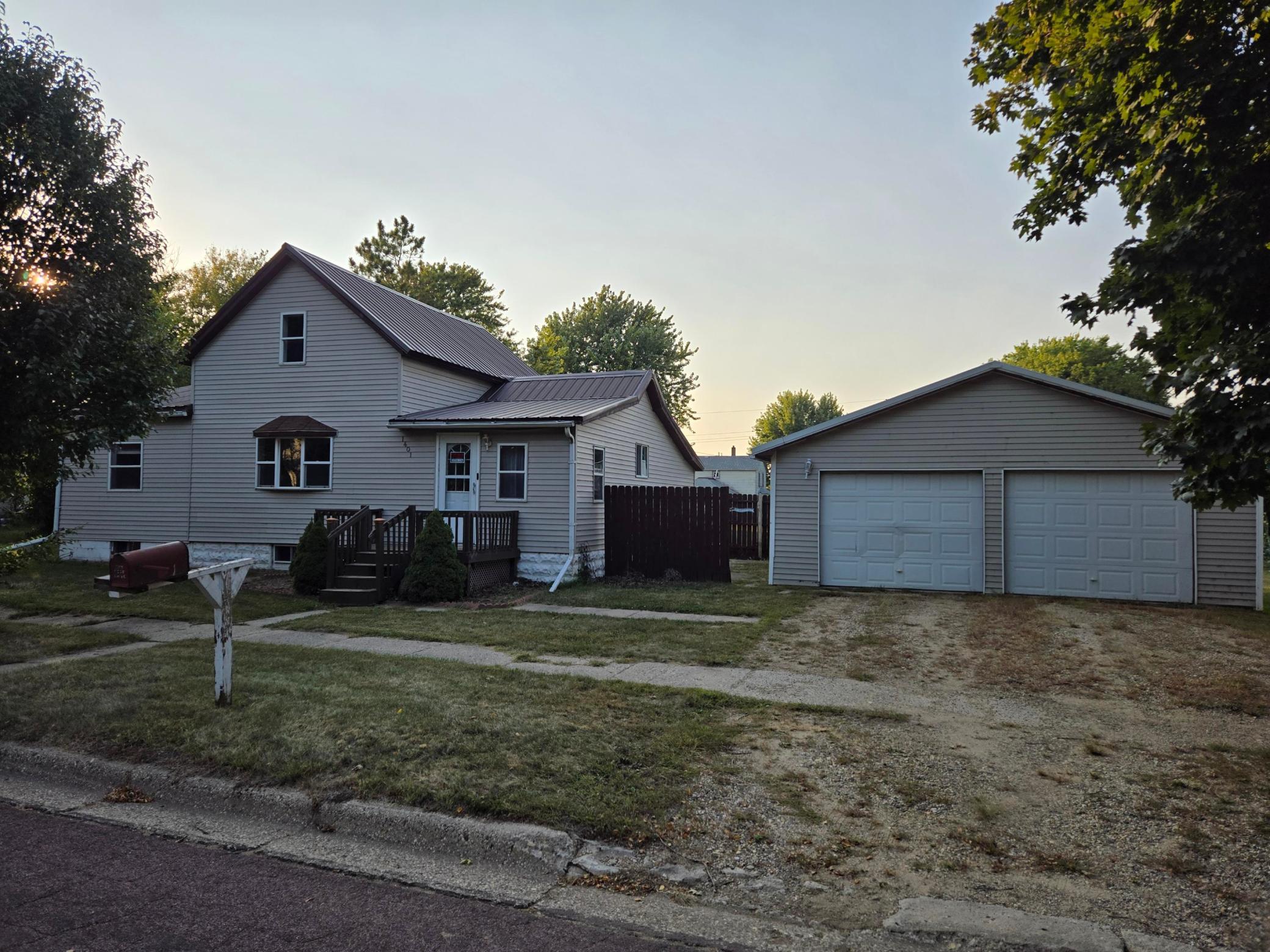 1401 3rd Avenue Property Photo 1
