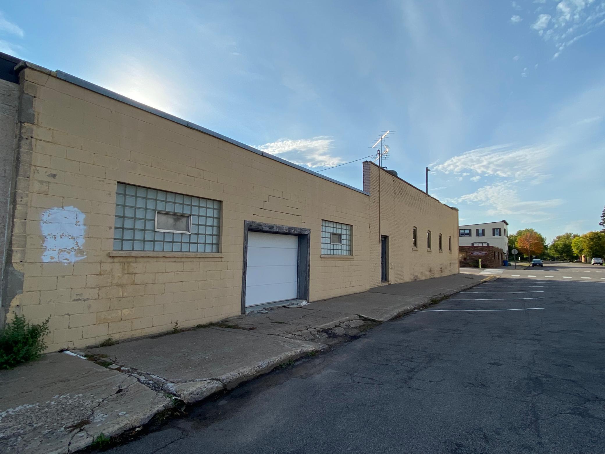 520 1st Street Property Photo 2