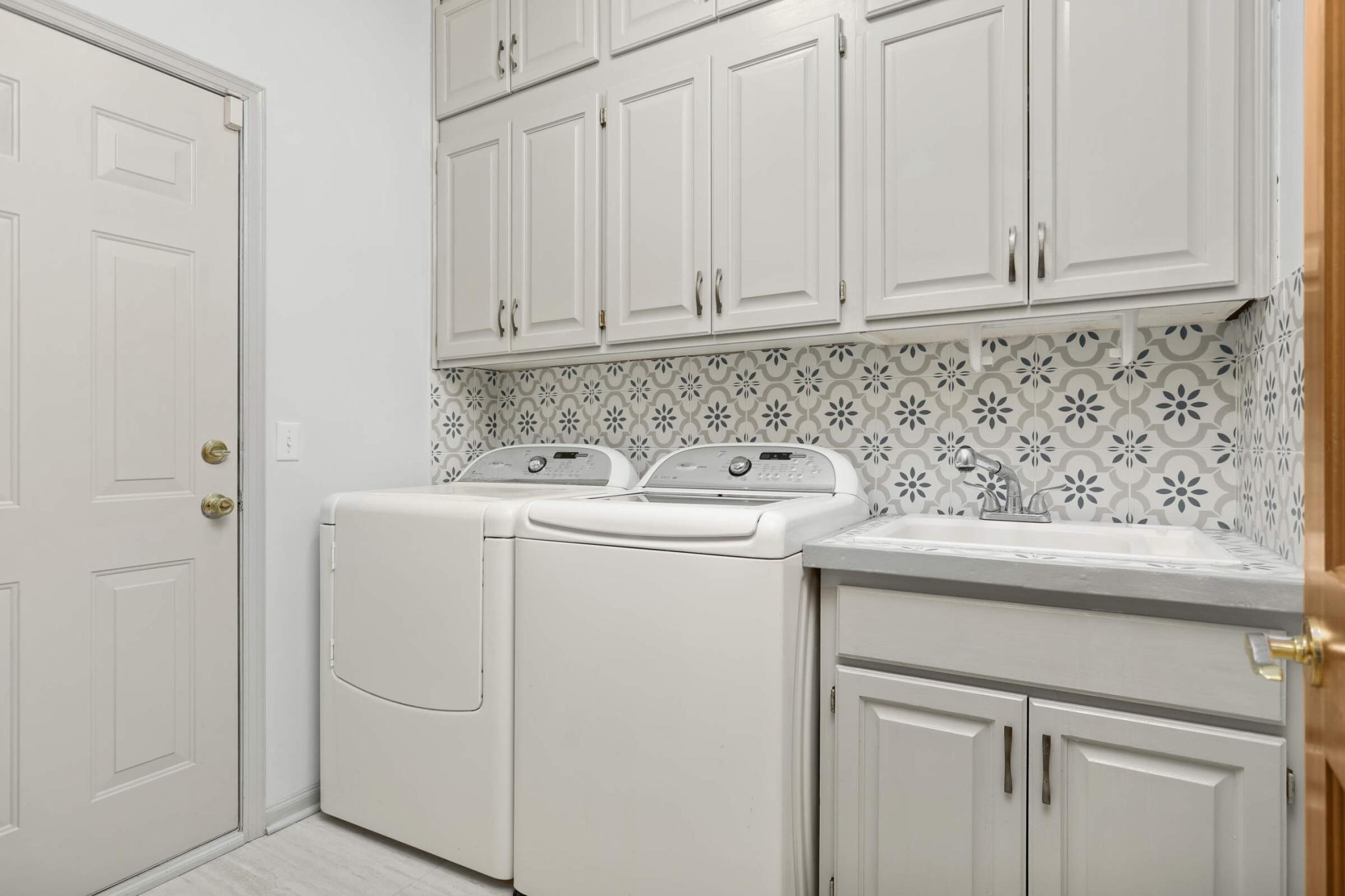 9260 Blackoaks Court Property Photo 21