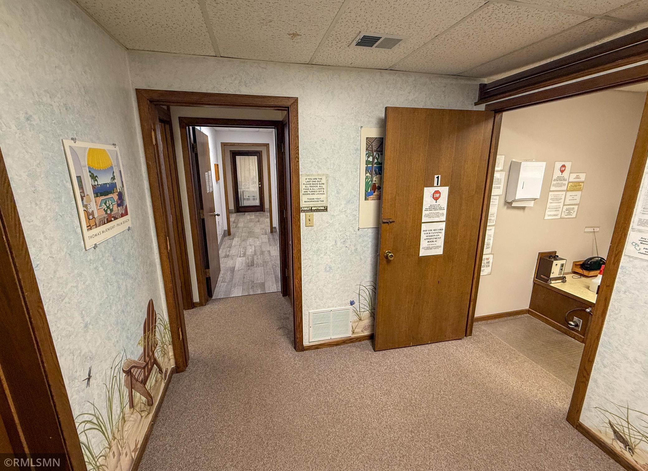 16 N Mantorville Avenue Property Photo 18