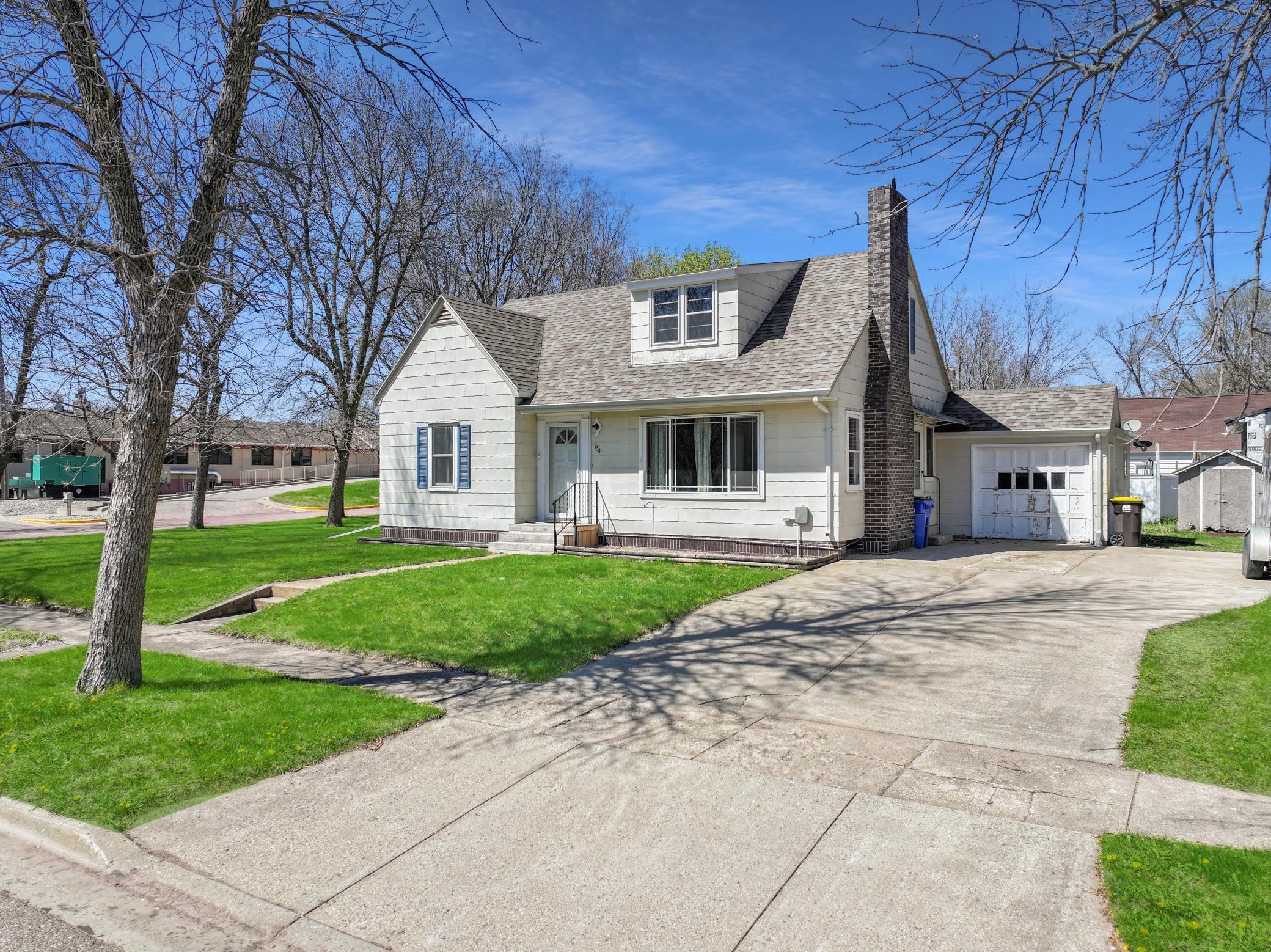 954 9th Street Property Photo 1