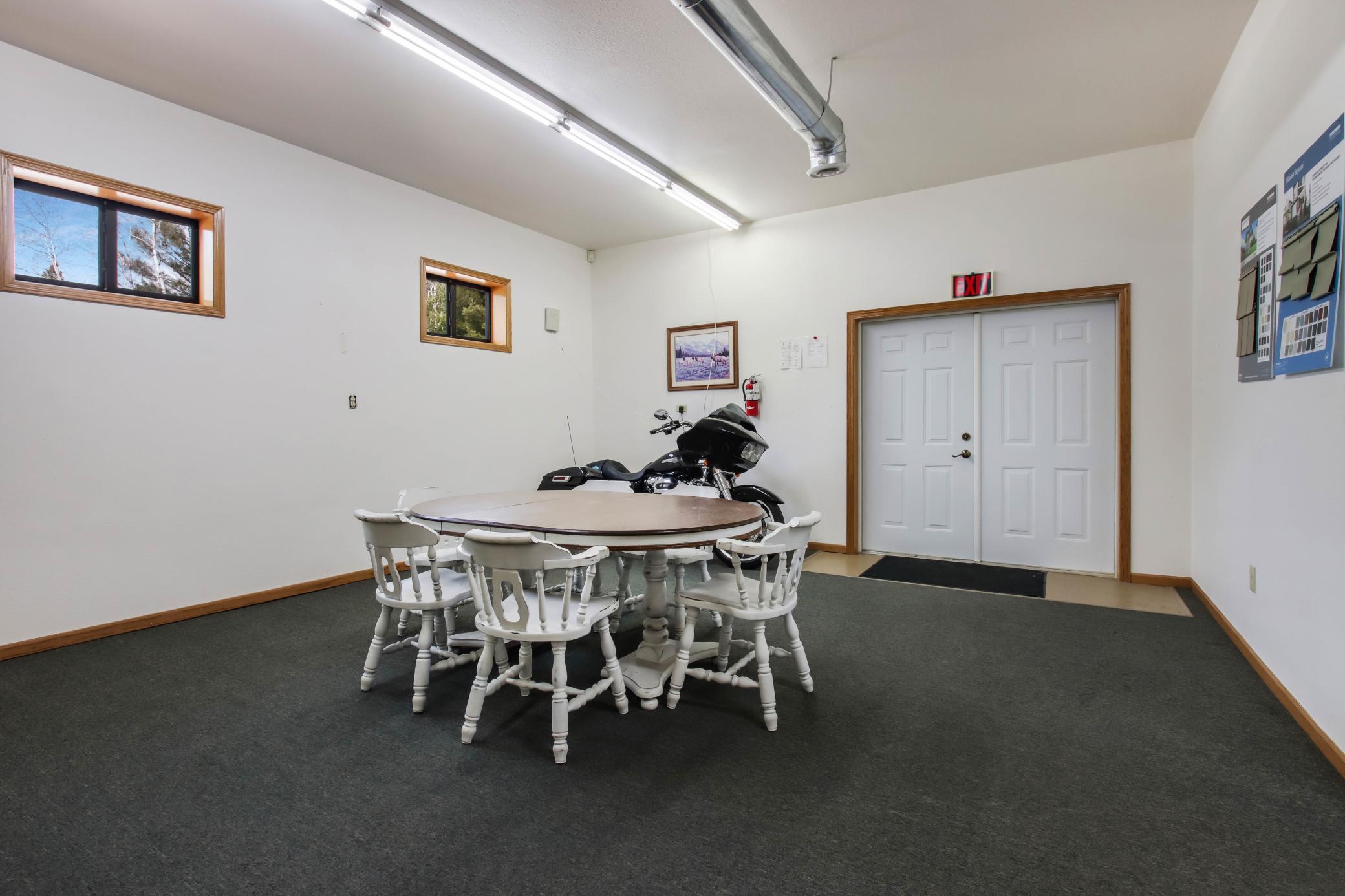 750 W Arthur Avenue Property Photo 16