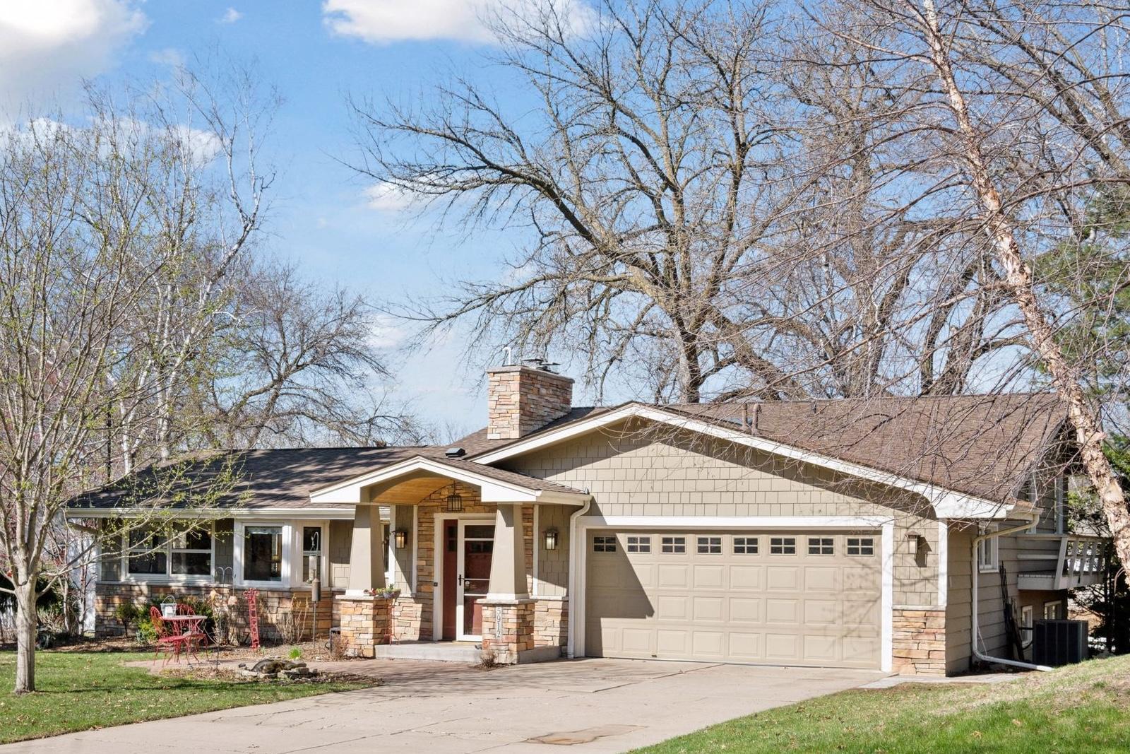 5912 Hansen Road Property Photo