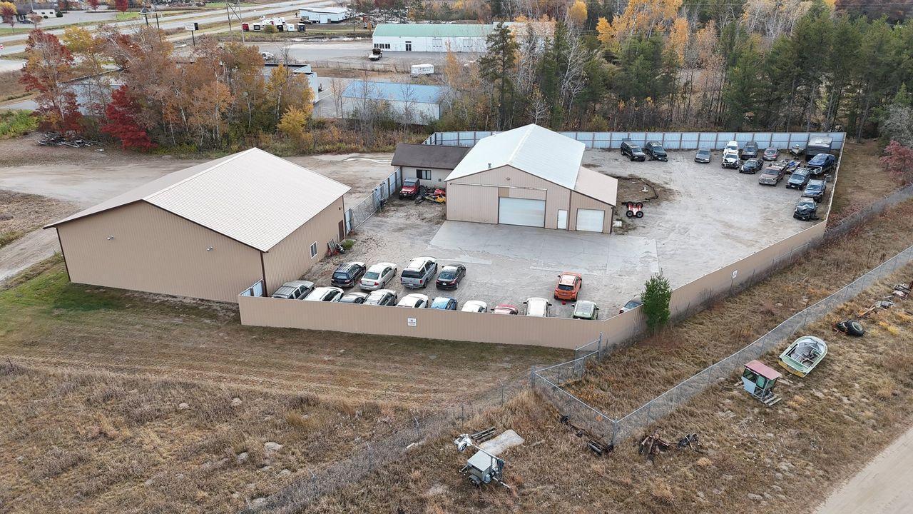 16609 371 Highway Property Photo 3