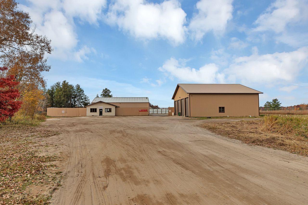 16609 371 Highway Property Photo 9