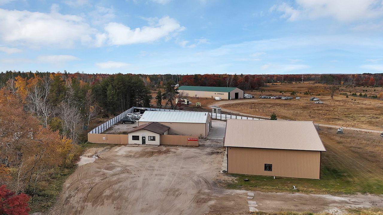 16609 371 Highway Property Photo 12