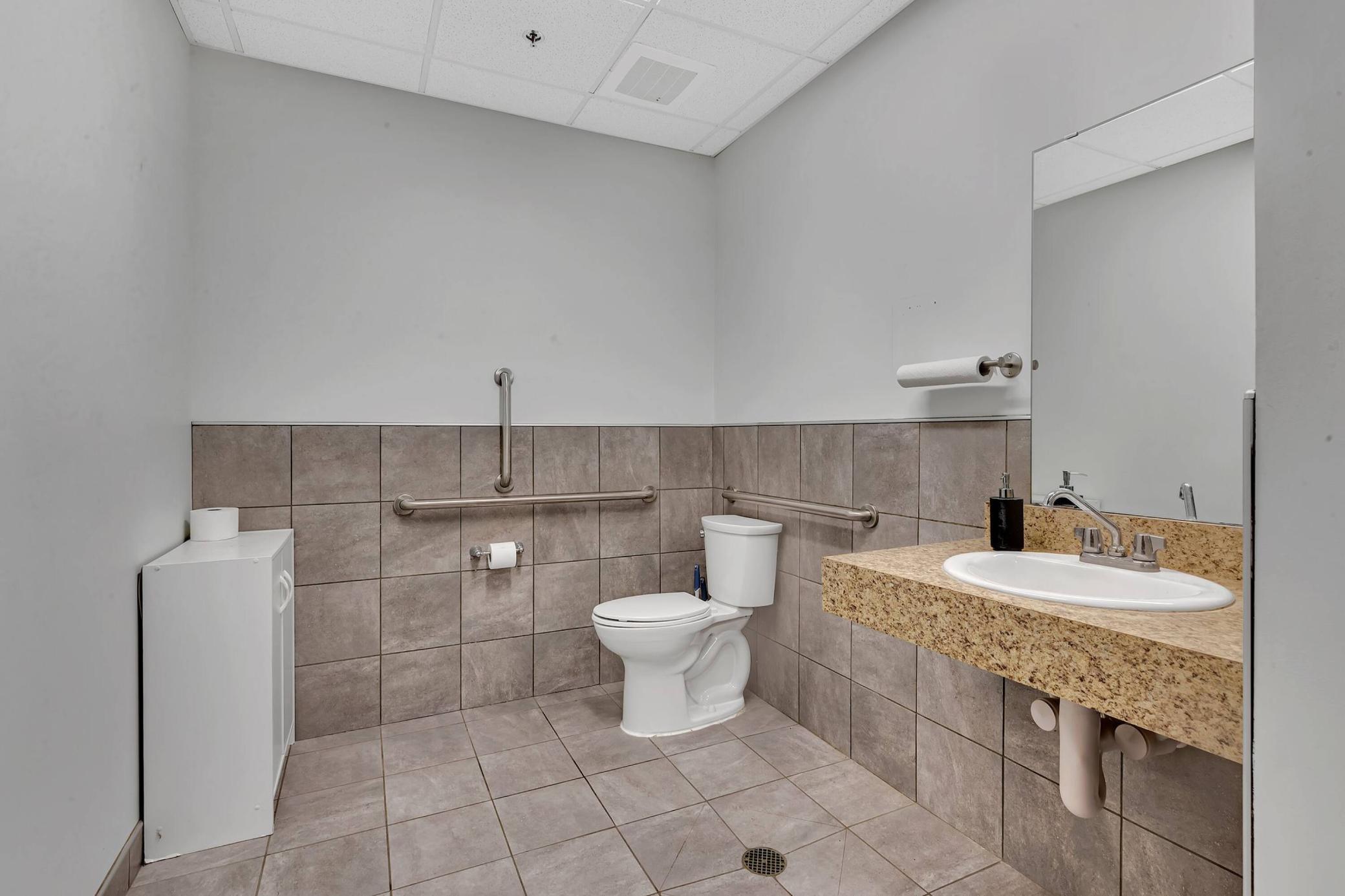 3507 Dakota Street Property Photo 6