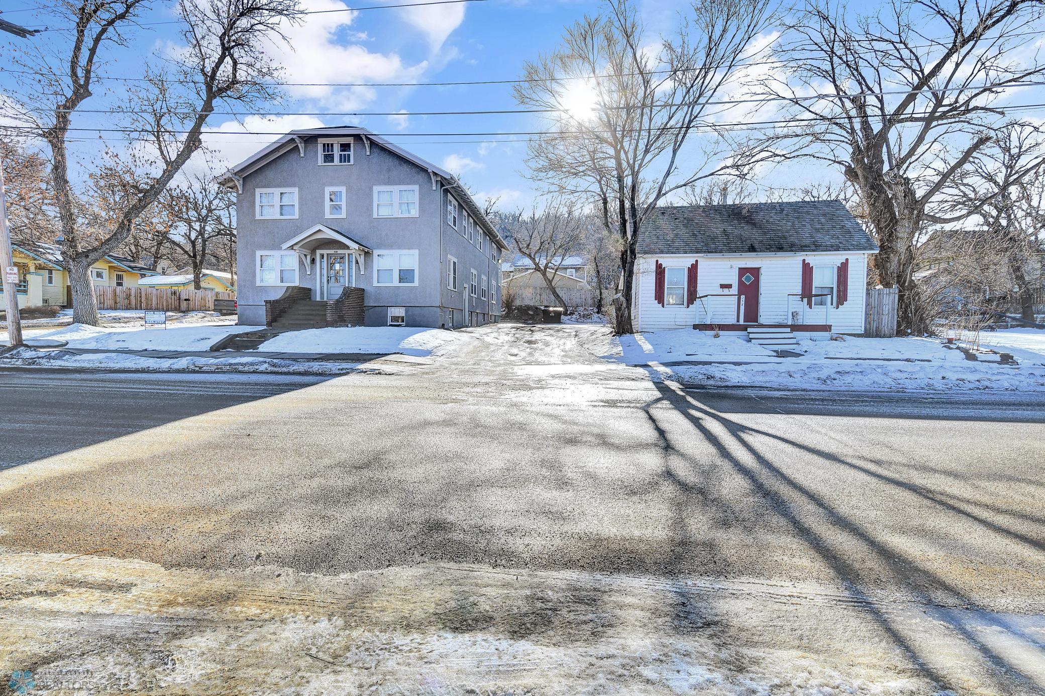 258 & 264 College Street Property Photo 1
