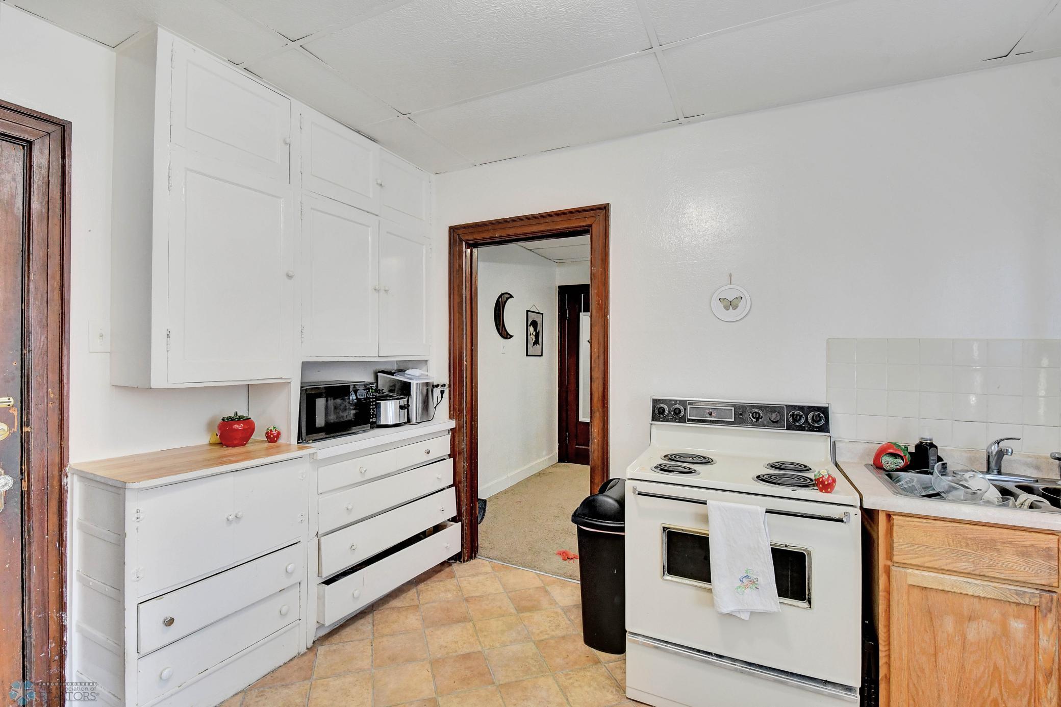258 & 264 College Street Property Photo 16