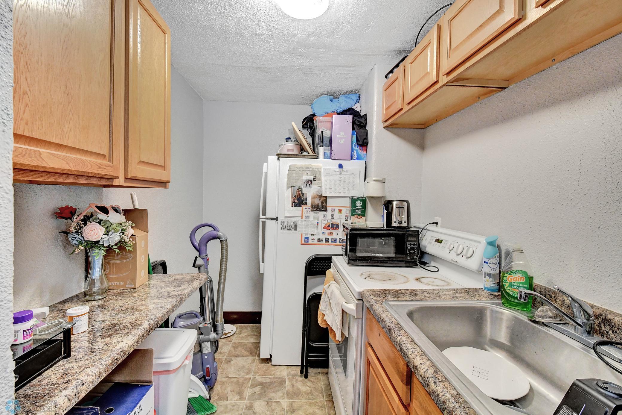258 & 264 College Street Property Photo 22