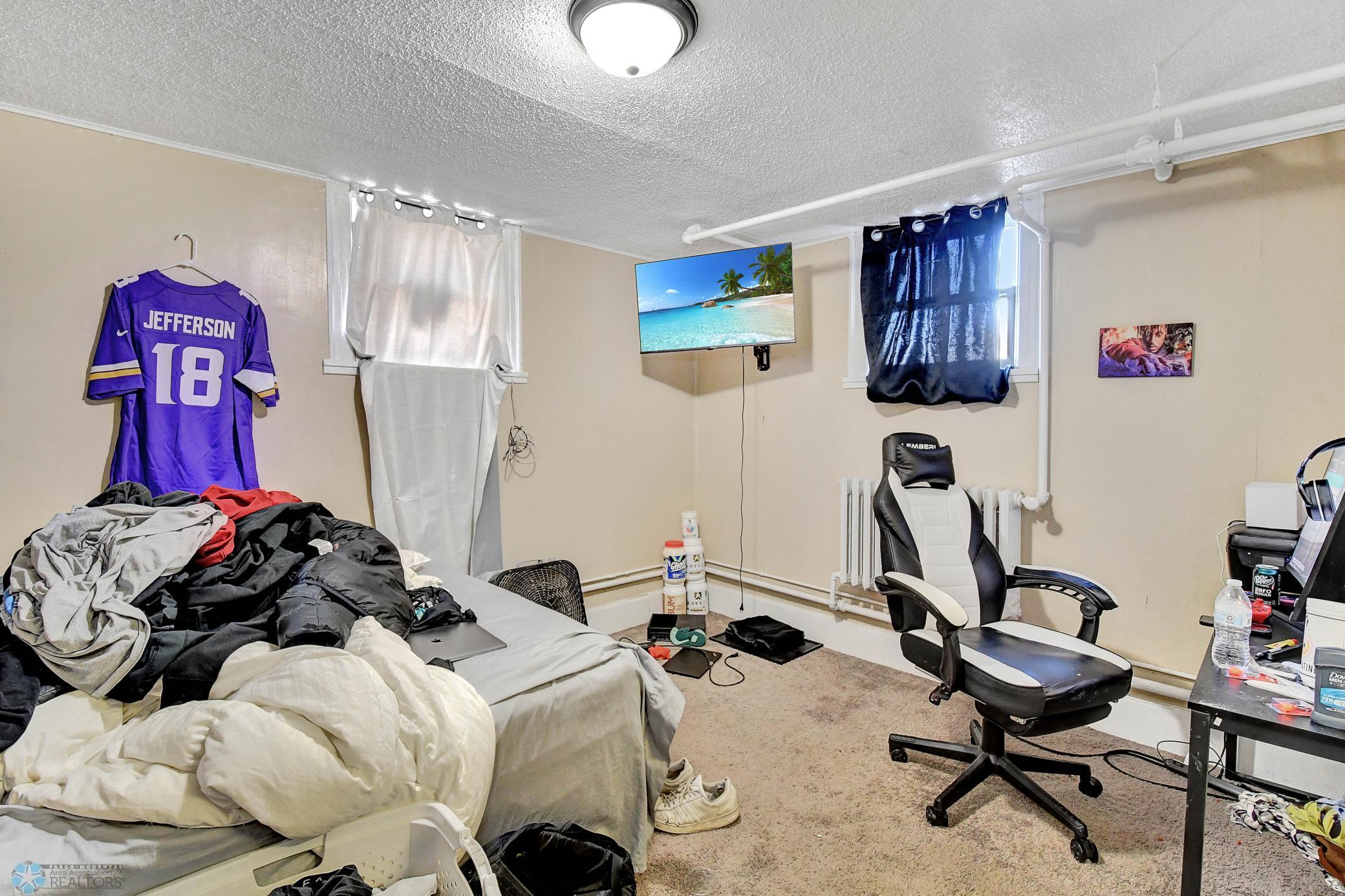 258 & 264 College Street Property Photo 35