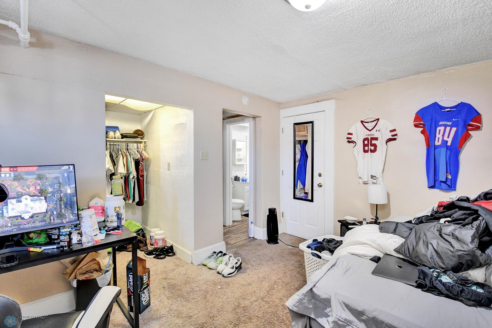 258 & 264 College Street Property Photo 36