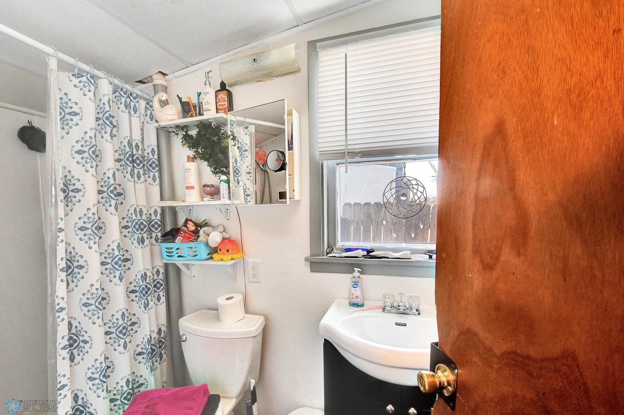 258 & 264 College Street Property Photo 51