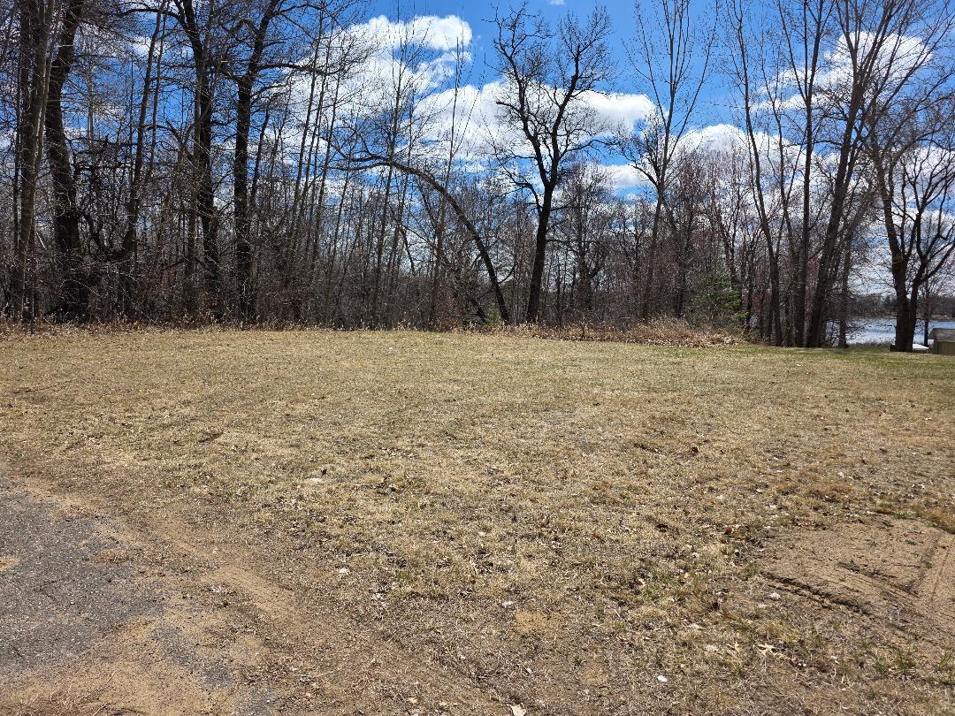 891 Elins Lake Road Property Photo