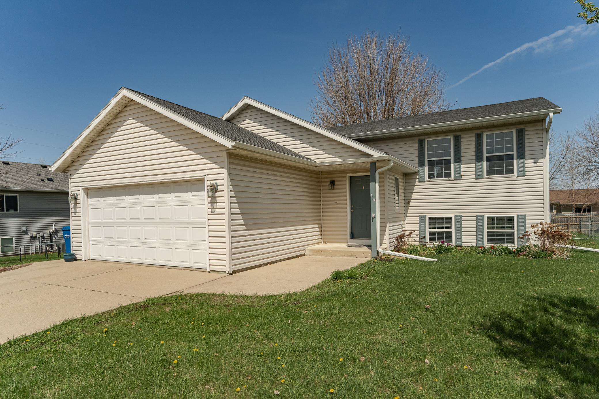 414 8th Street Property Photo