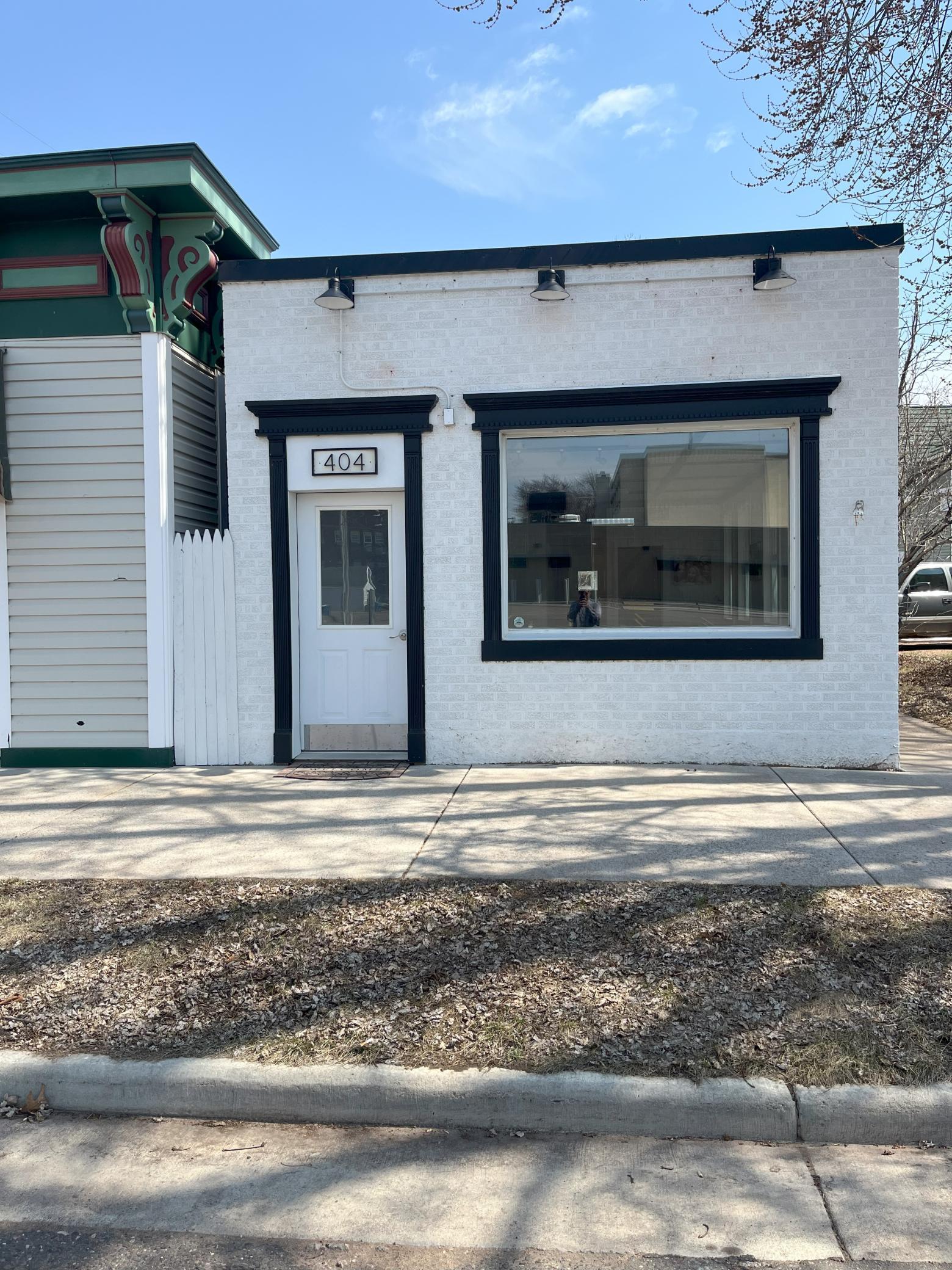 404 1st Street Property Photo 1