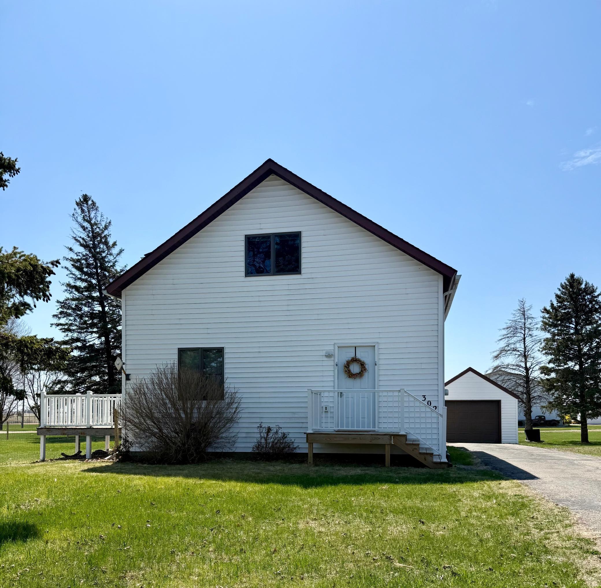 302 W Church Street