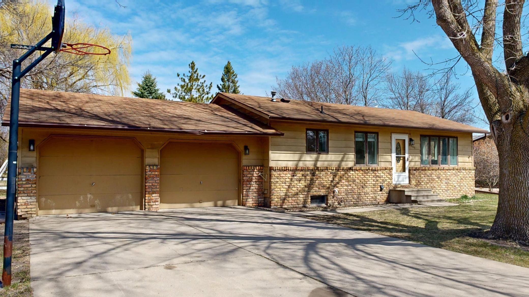 2304 3rd Avenue Property Photo