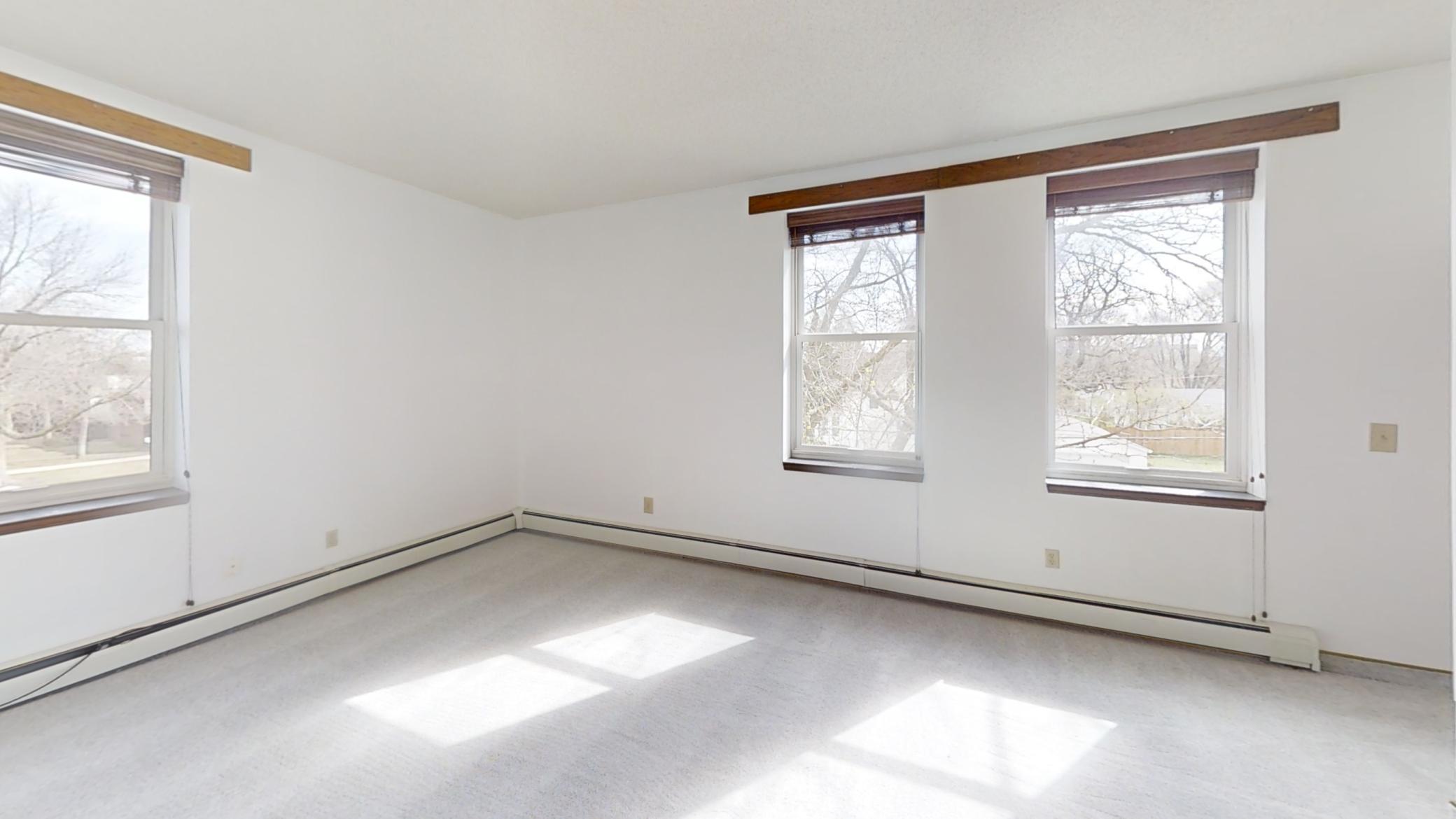 913 Abbott Street 203 Property Photo 25