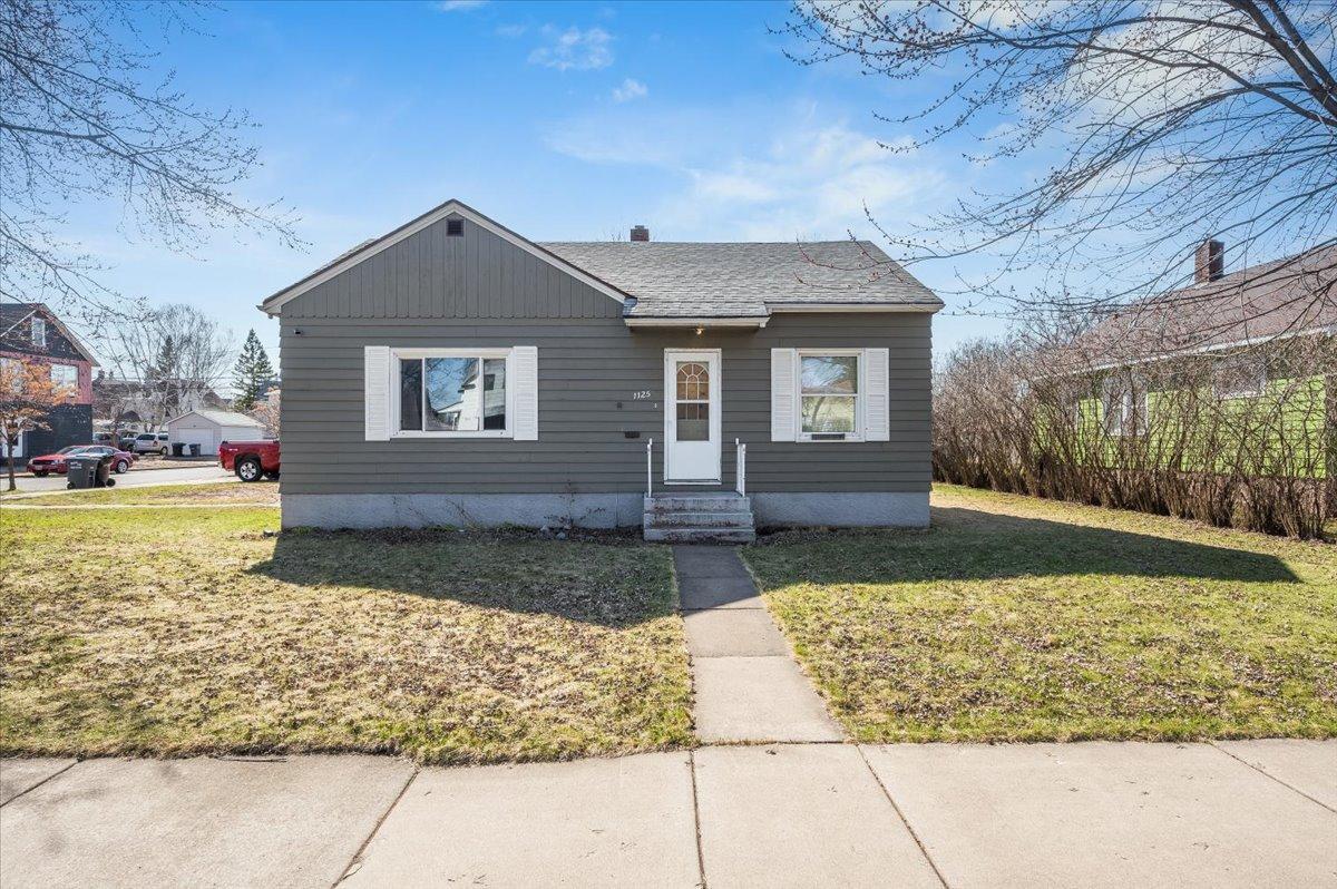 1125 Weeks Avenue Property Photo