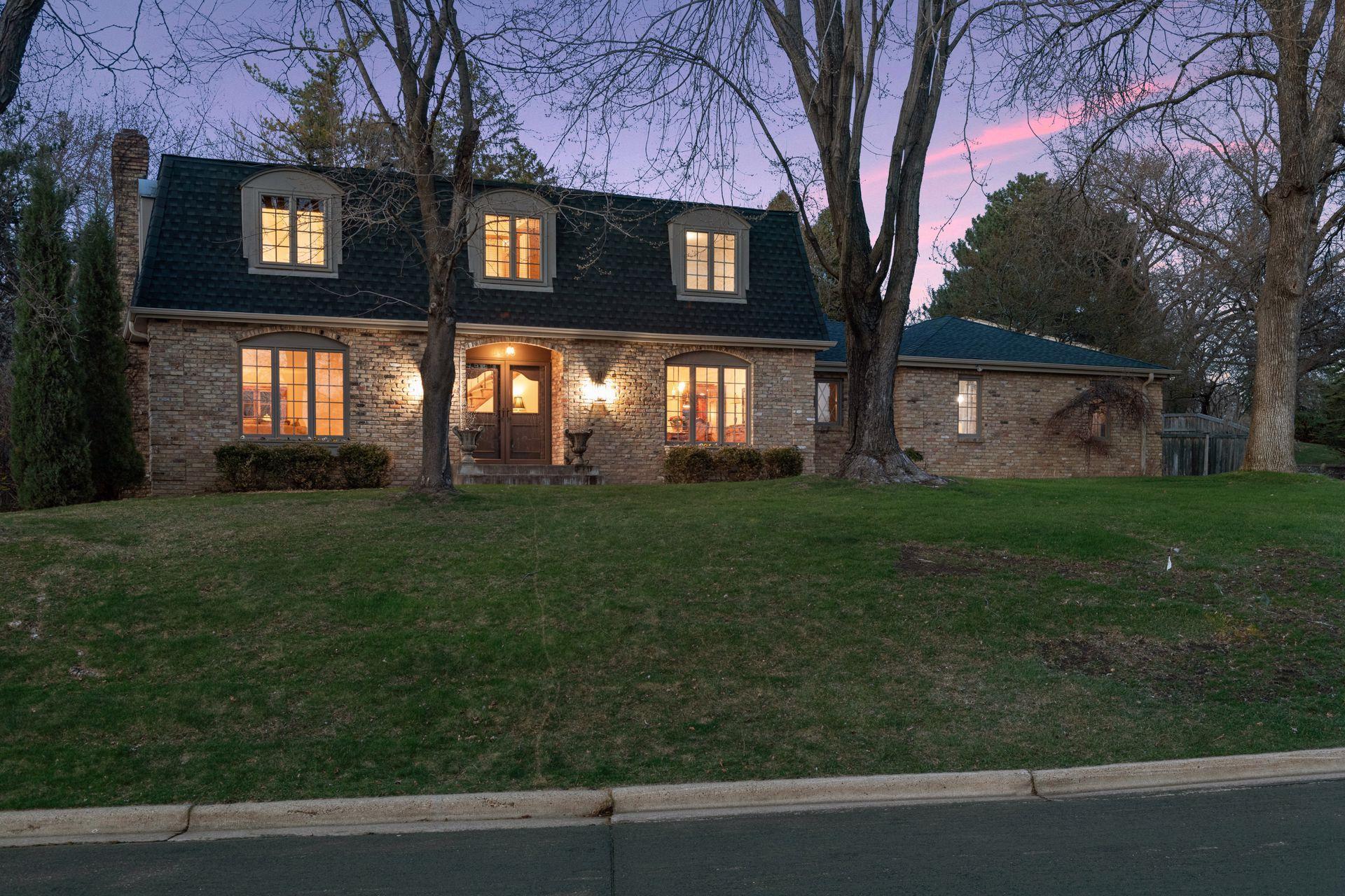 5405 Highwood Drive Property Photo