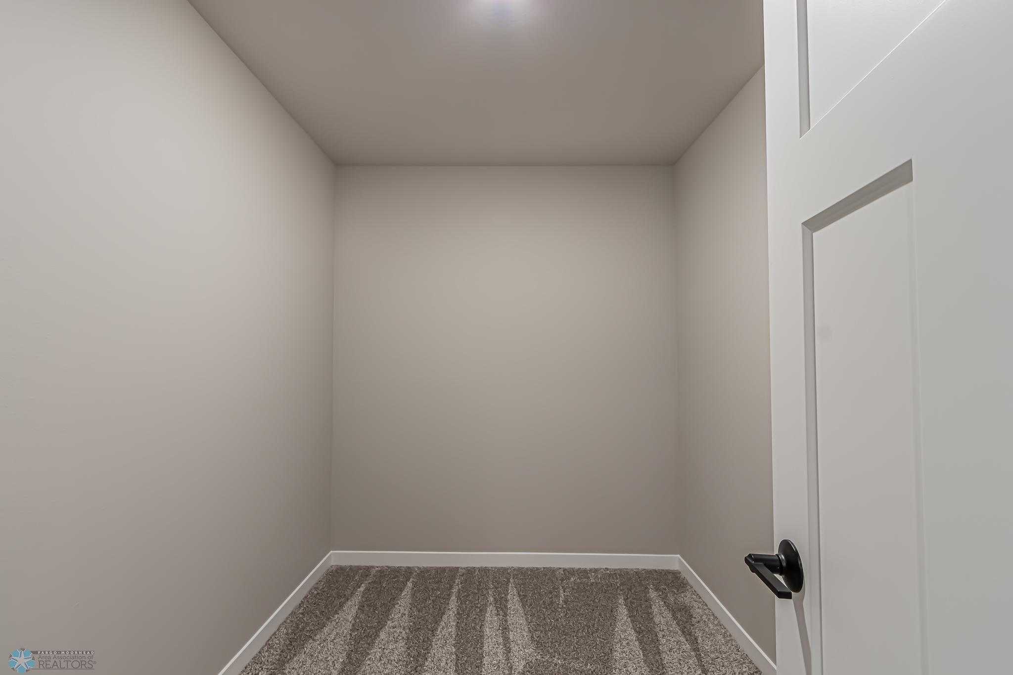5868 Ellis Drive W Property Photo 40