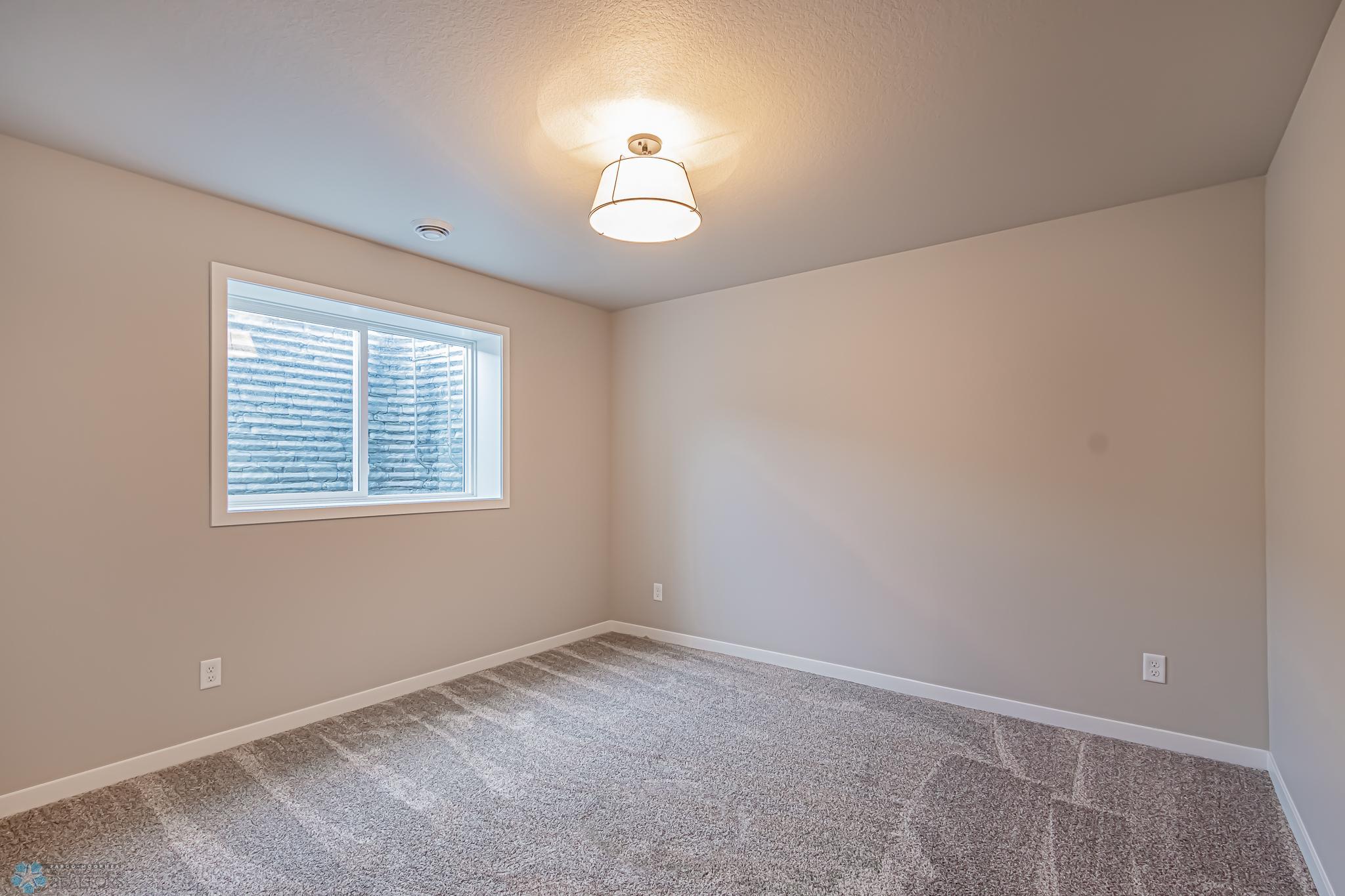 5868 Ellis Drive W Property Photo 41