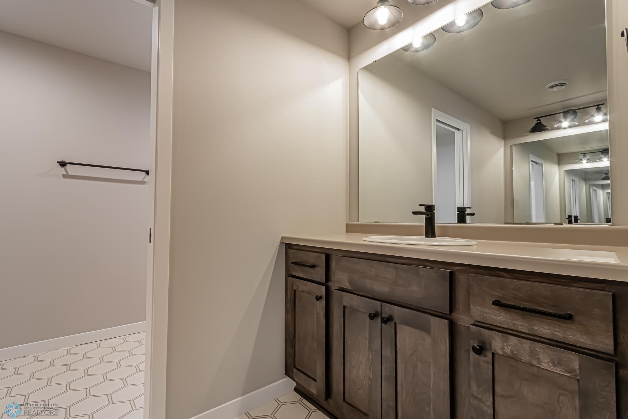 5868 Ellis Drive W Property Photo 46