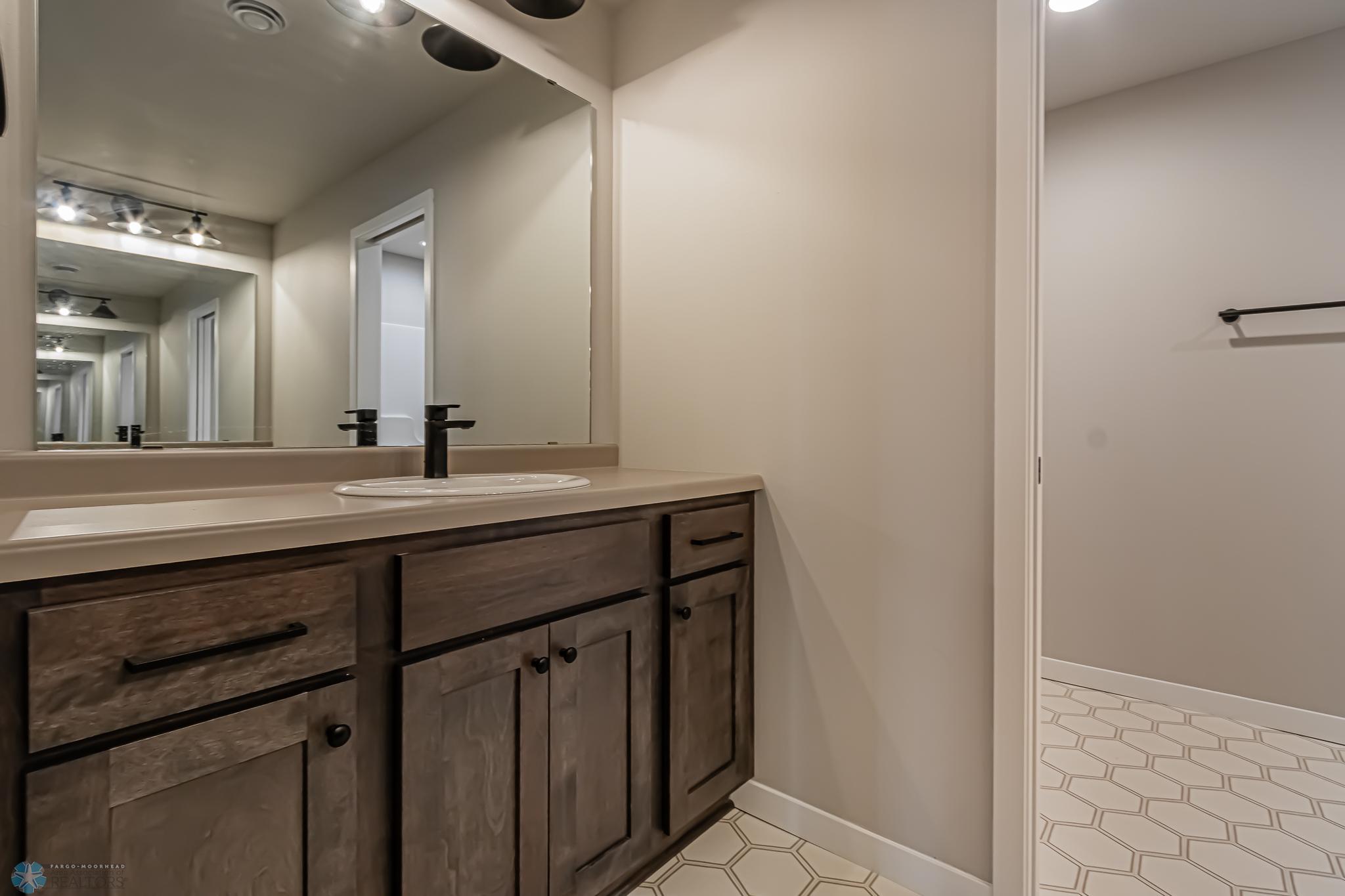5868 Ellis Drive W Property Photo 47