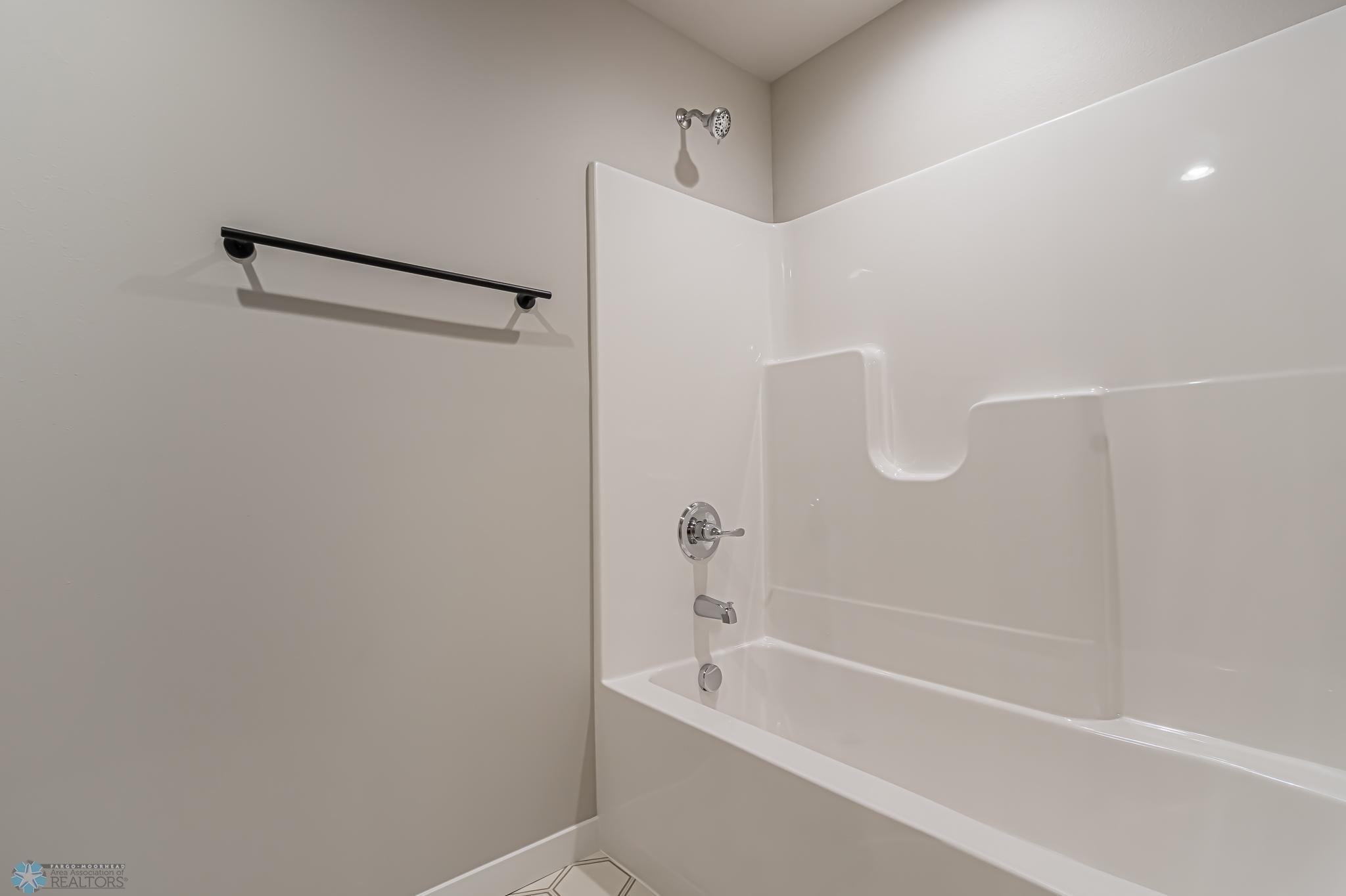 5868 Ellis Drive W Property Photo 48