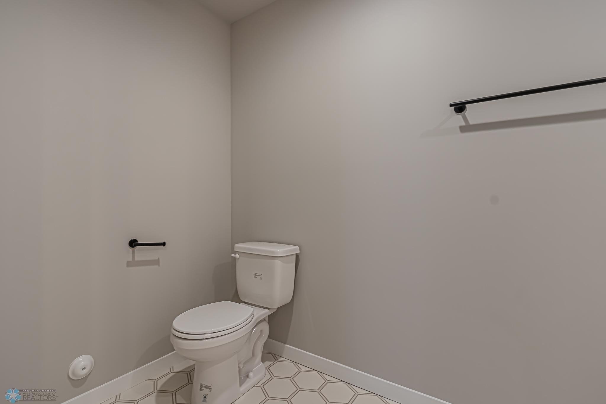 5868 Ellis Drive W Property Photo 49
