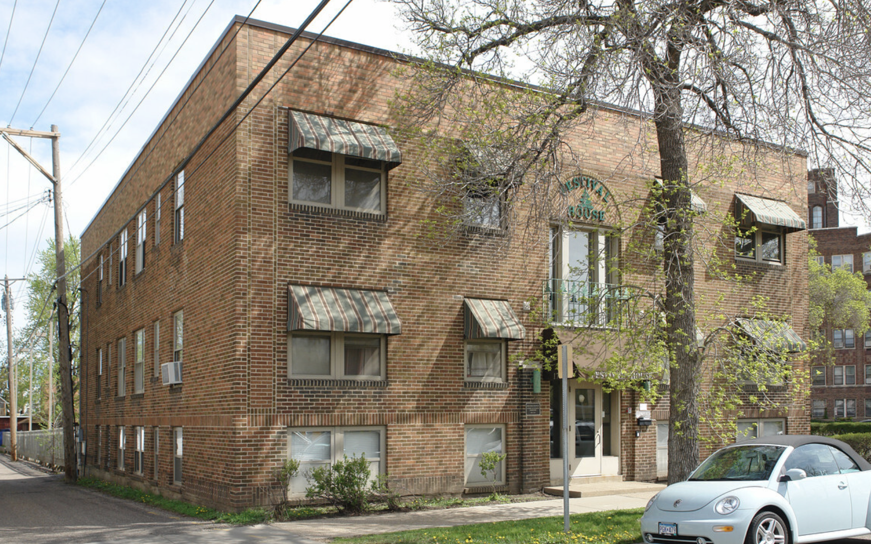 1709 Shields Avenue Property Photo 1