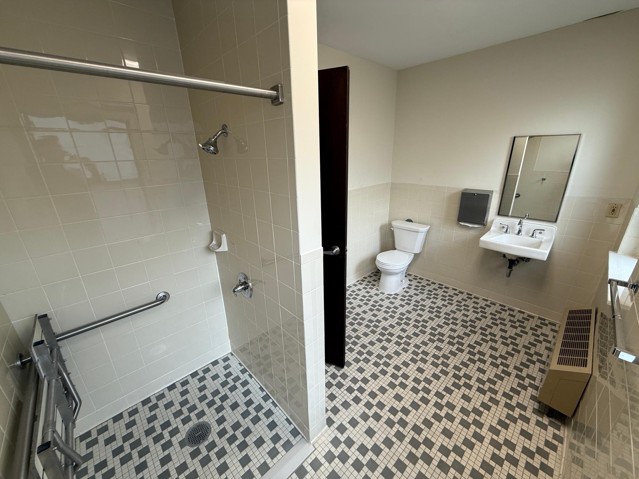 1709 Shields Avenue Property Photo 24