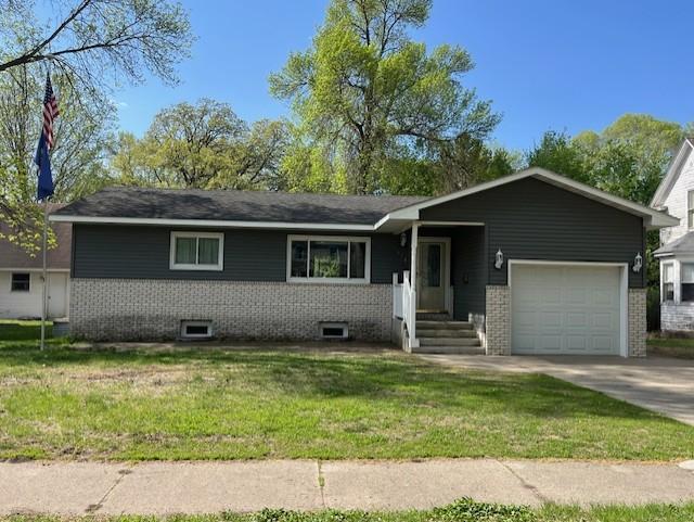 424 E 2nd Street Property Photo 1