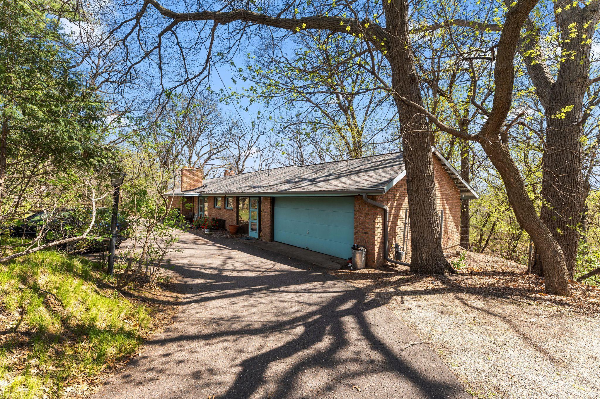 556 County Road C W Property Photo 23