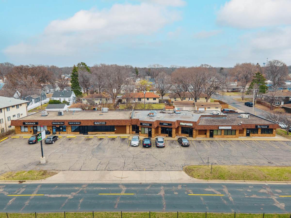 5001 University Avenue Property Photo 1