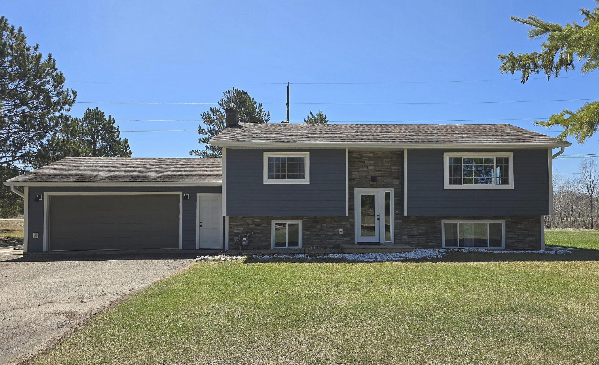 1138 Pleasant Court Property Photo 1