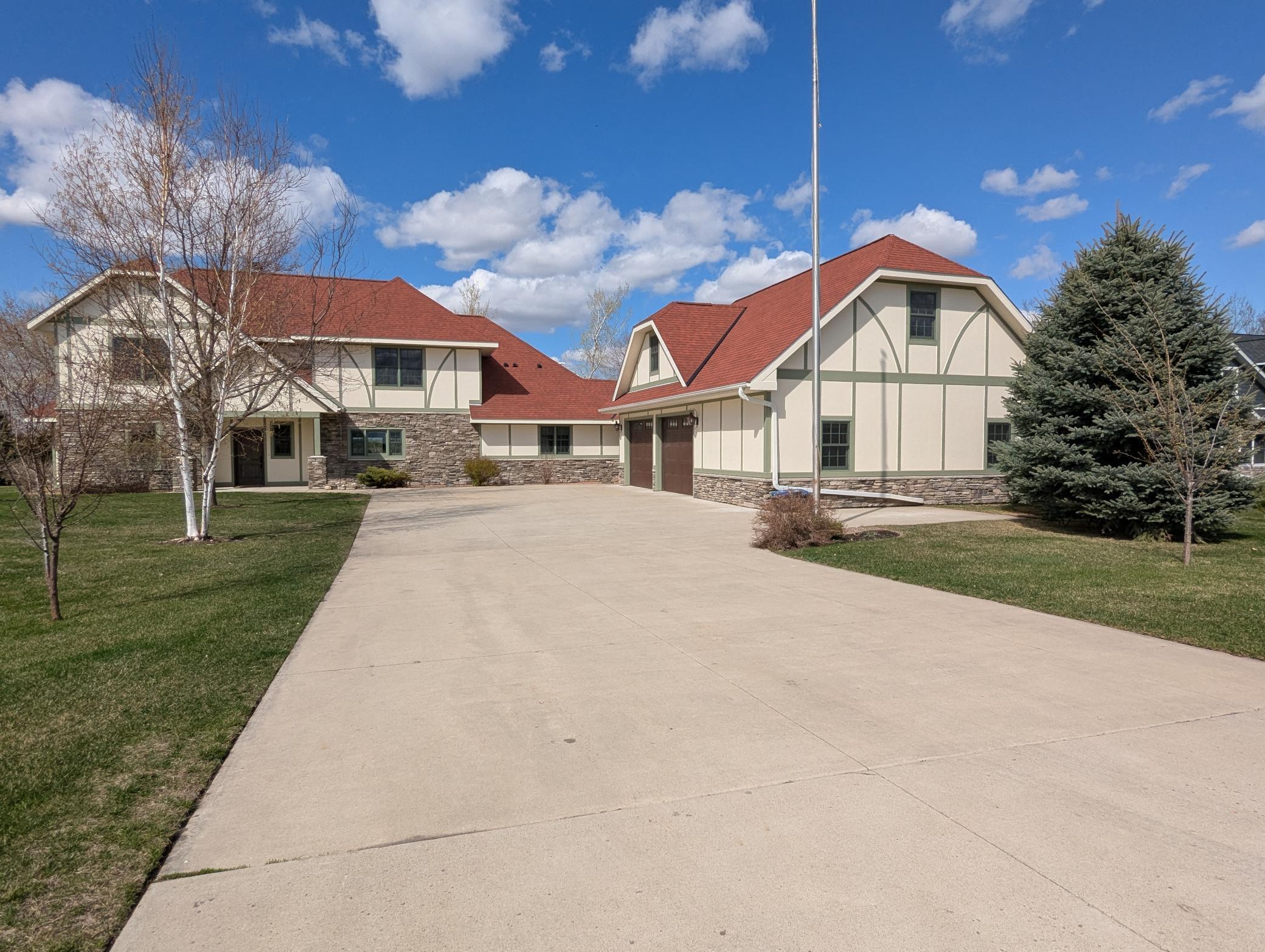 68886 215th Street Property Photo 1