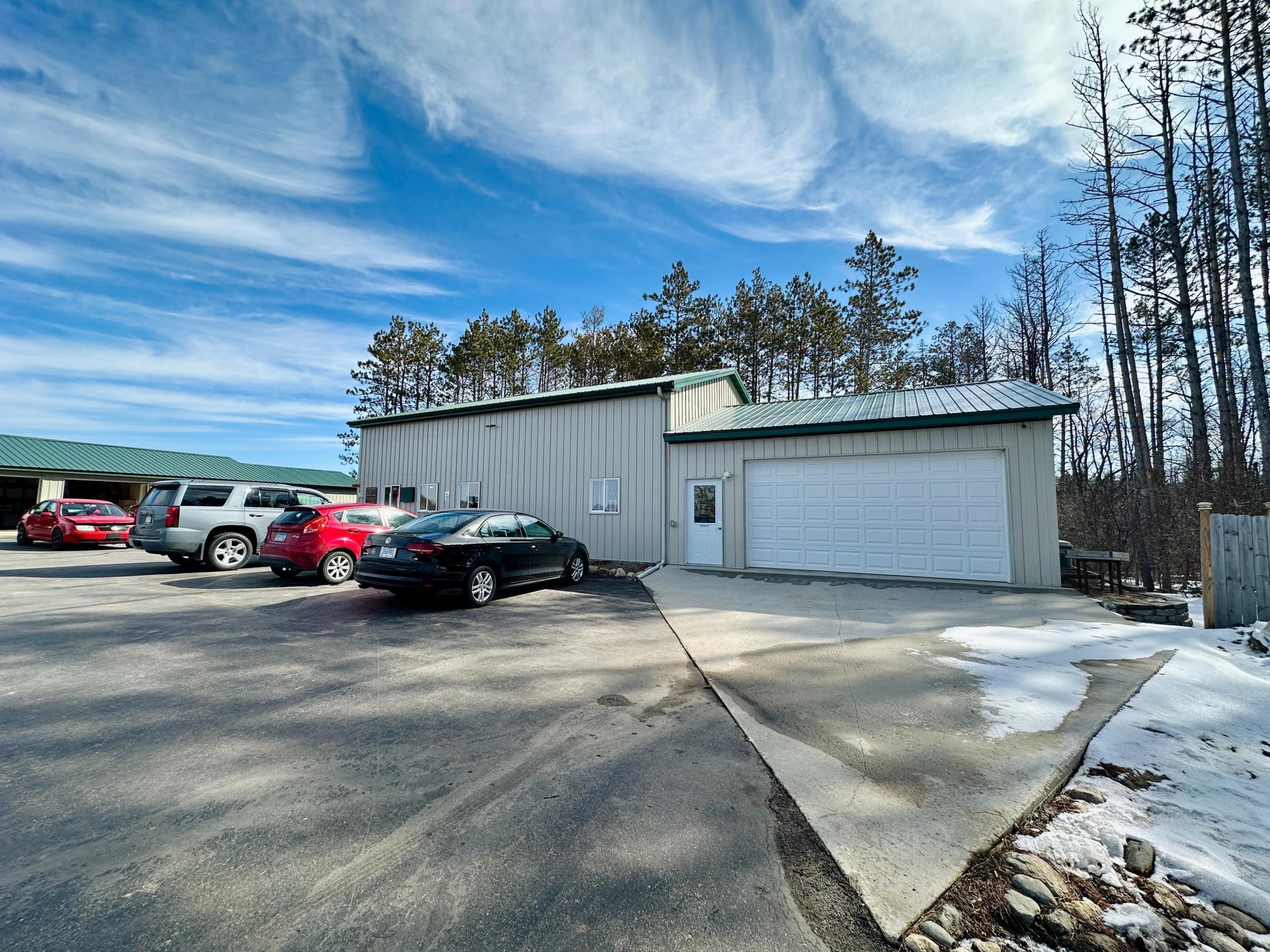 32738 Us-71 Property Photo 5