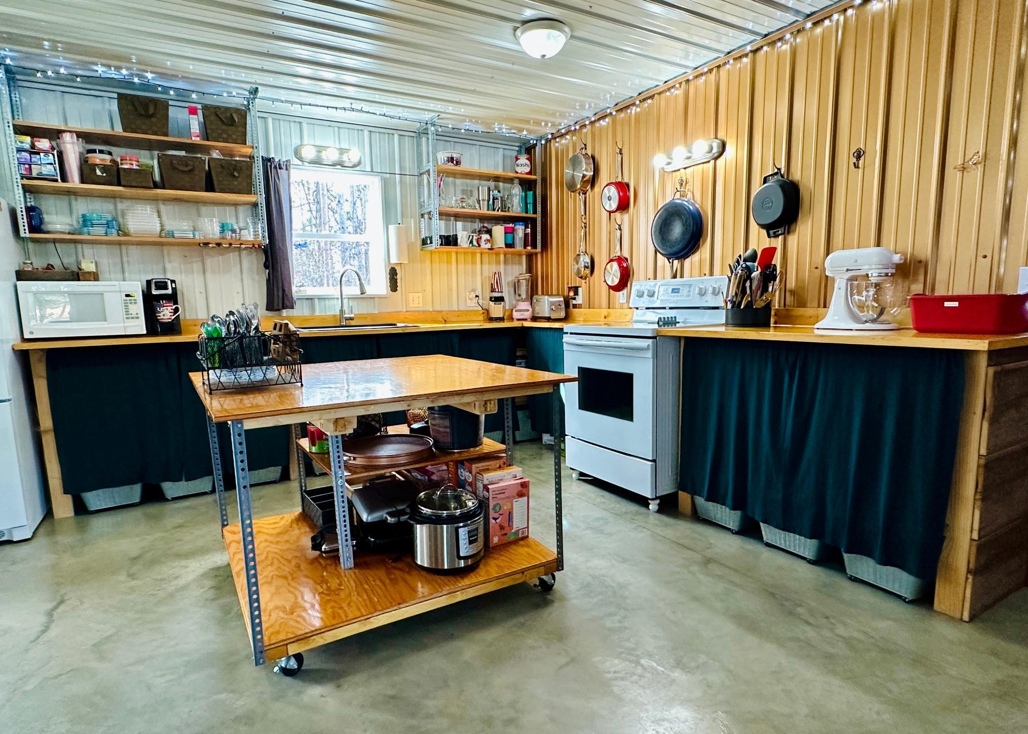 32738 Us-71 Property Photo 14