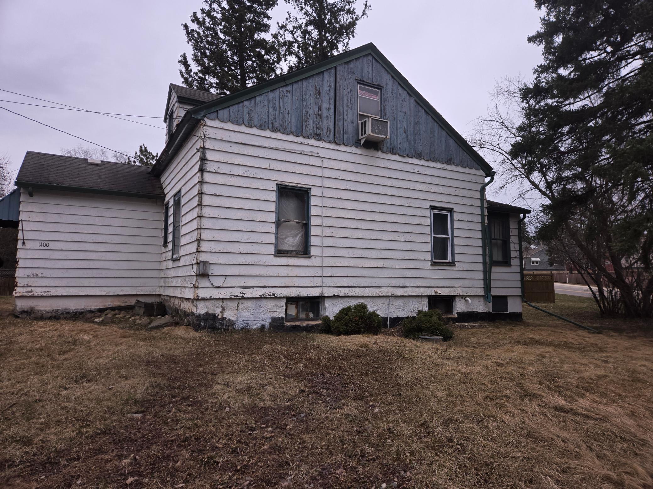 1100 Lincoln Avenue Property Photo 2