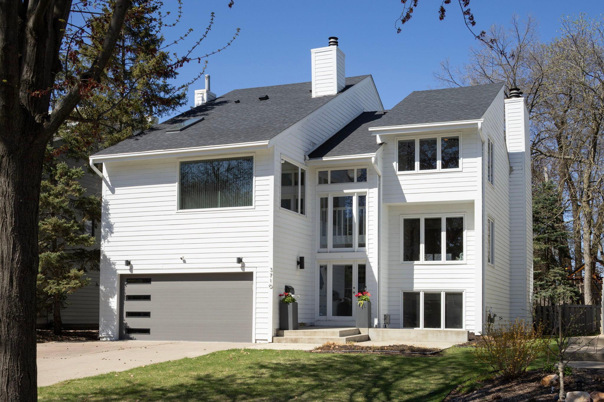 3710 Vincent Avenue Property Photo 1