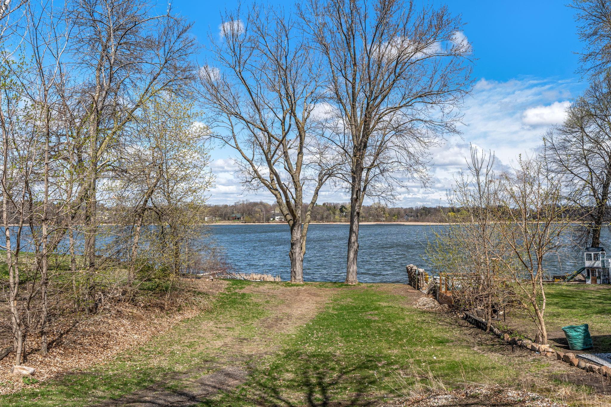 5930 Beachwood Road Property Photo