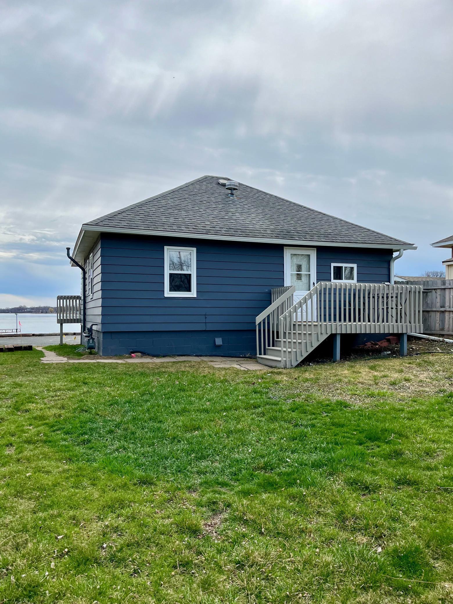 516 Park Island Rd 1 Property Photo 1