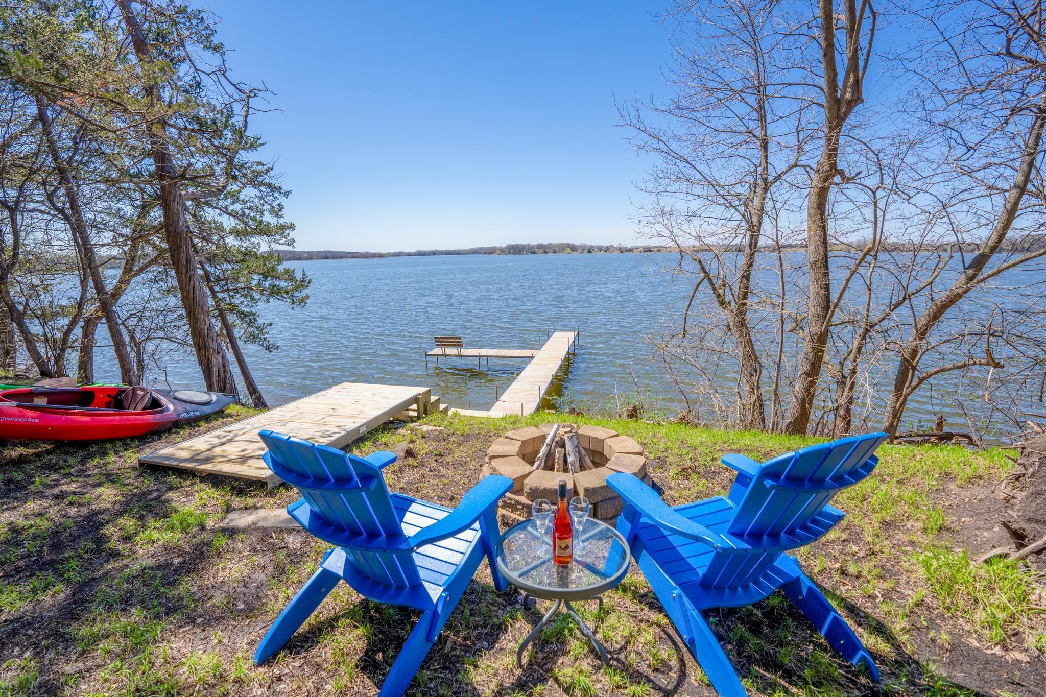 11122 Highway 71 Property Photo 1