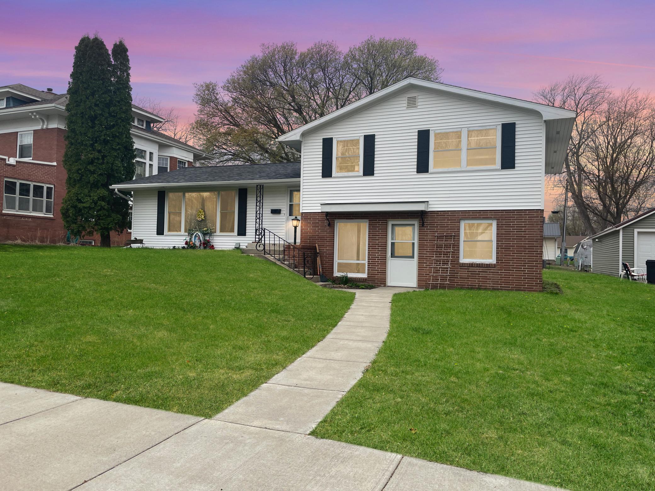 214 Burns Avenue Property Photo