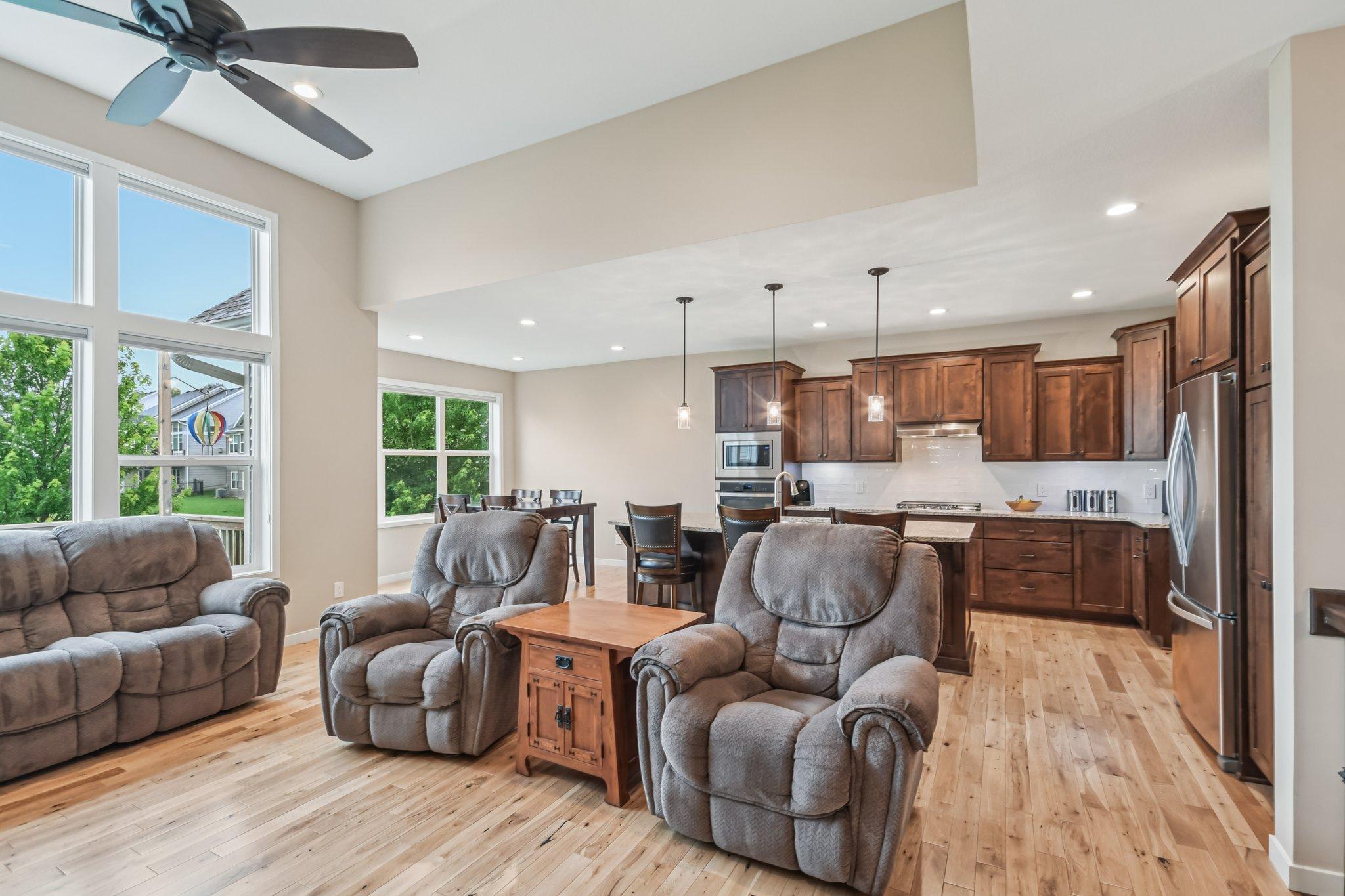 3623 Cove Point Circle Property Photo 5