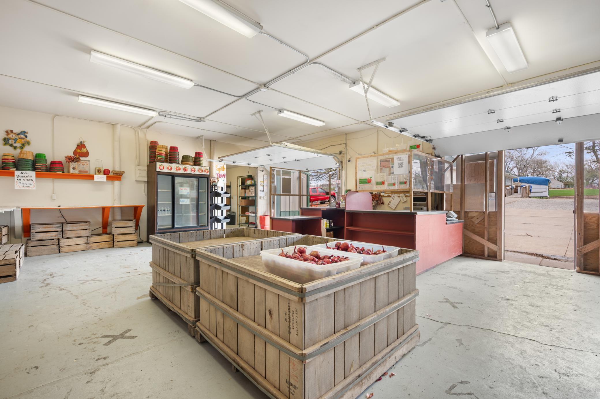 3415 College View Road E Property Photo 14