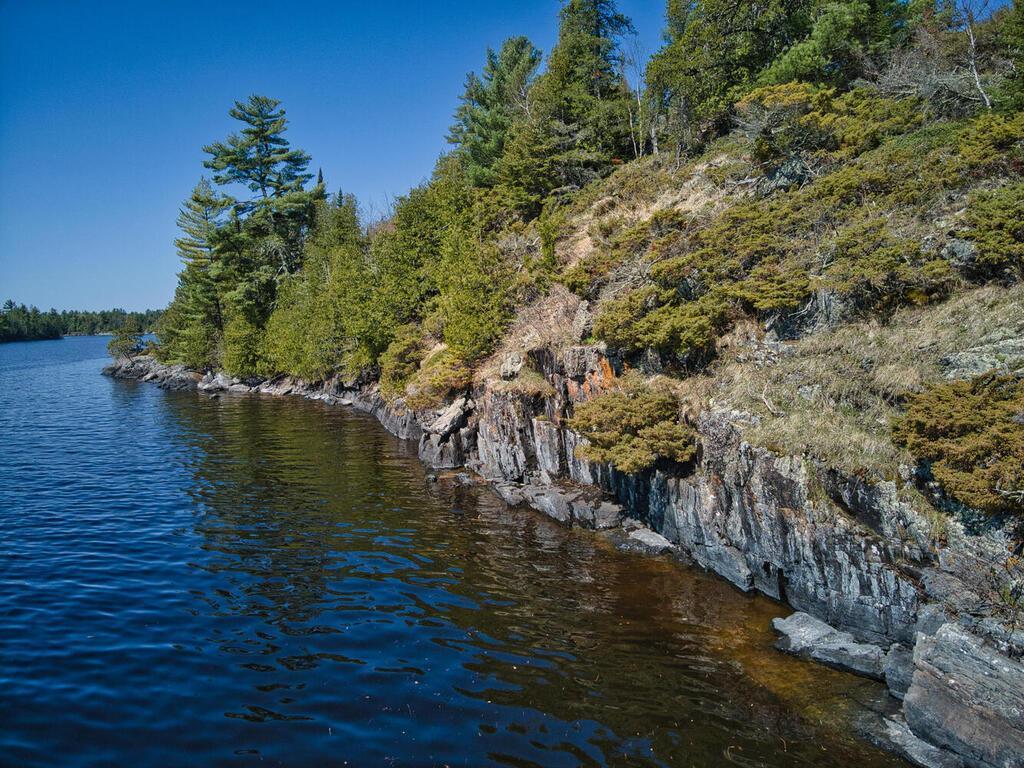 2116 Red Crest Island Property Photo 12