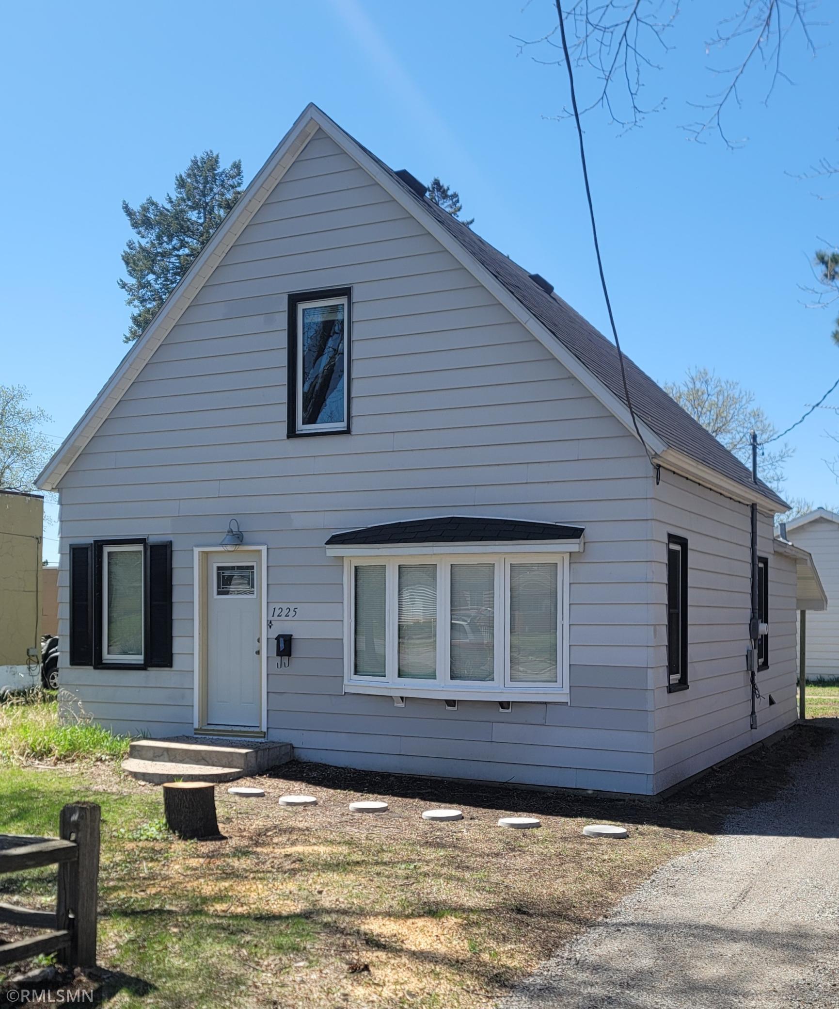 1225 Broadway Avenue Property Photo 1